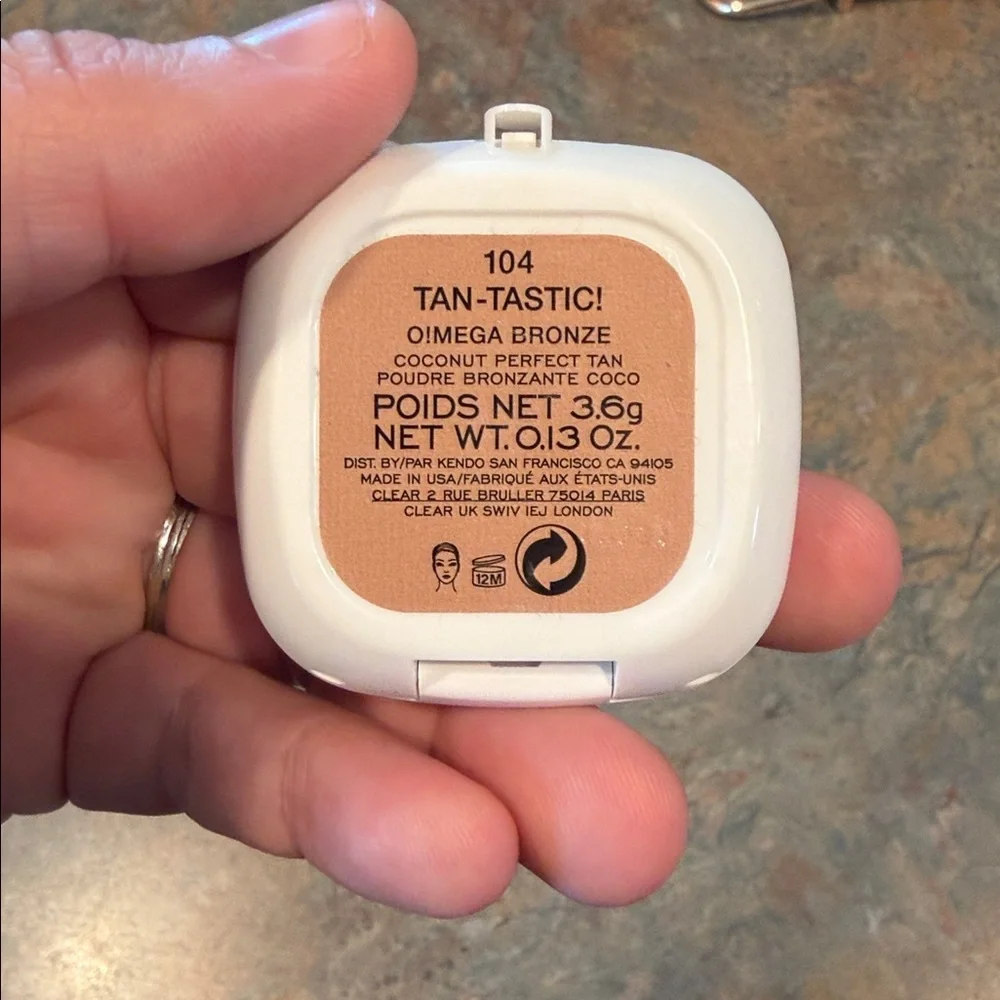 Marc Jacobs 104 Tan-Tastic O!Mega Bronze 0.13 Oz NWOT